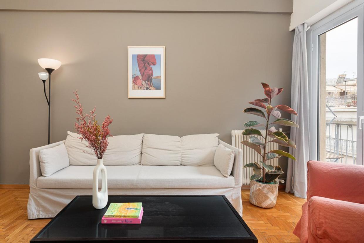 Athenian Apartment In Kolonaki Екстер'єр фото