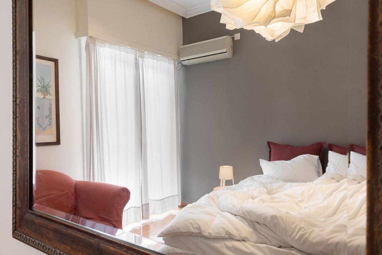 Athenian Apartment In Kolonaki Екстер'єр фото